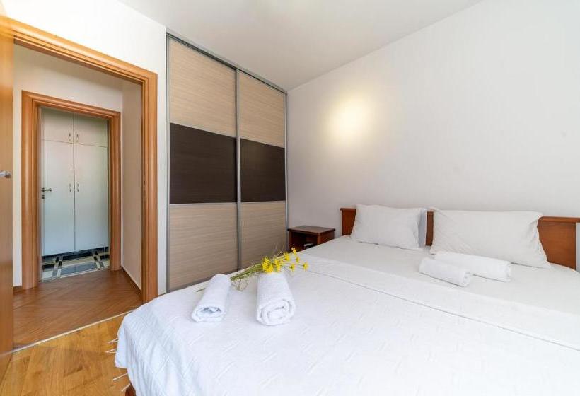 هتل Sms Apartments