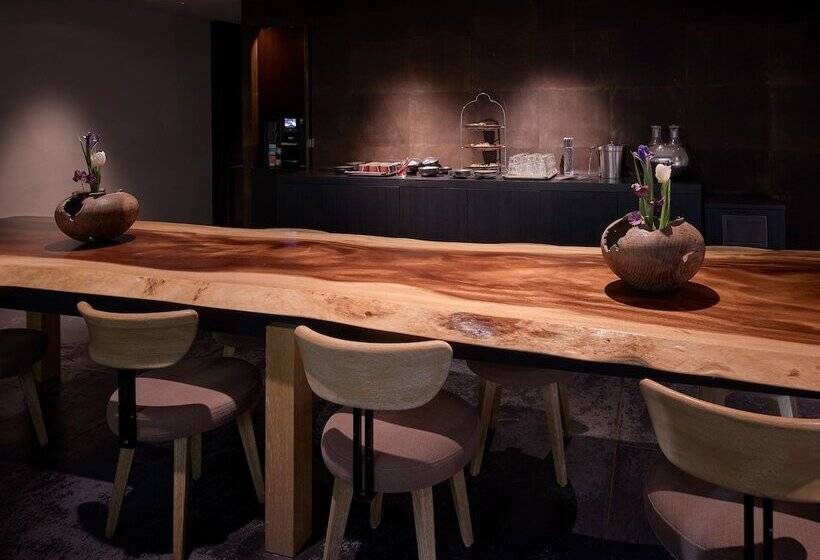 Отель The Celestine Kyoto Gion