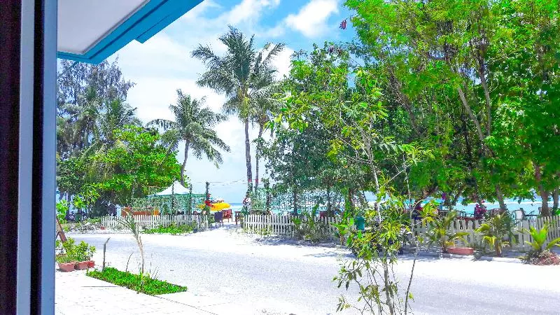 پانسیون Seasunbeach
