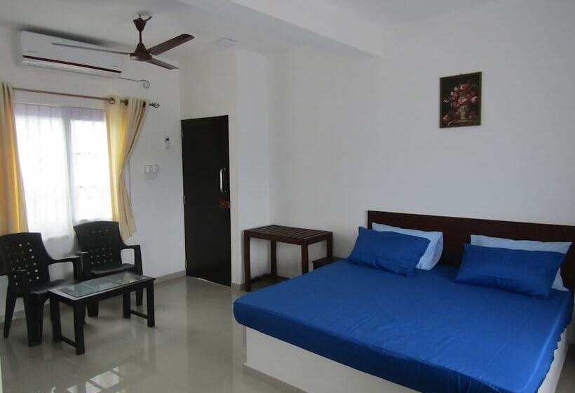 Queens Park Apartments