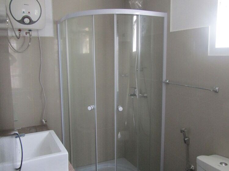 Queens Park Apartments