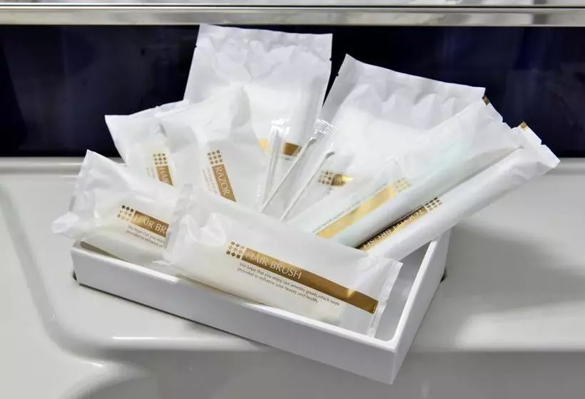 Hotelli Lub D Osaka Honmachi   Near Dotonbori & Next To Hommachi Station