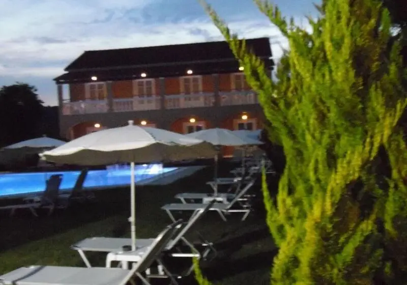Katsaros Studios & Apartments