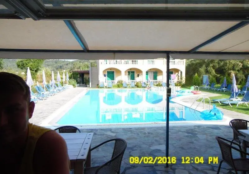 Katsaros Studios & Apartments