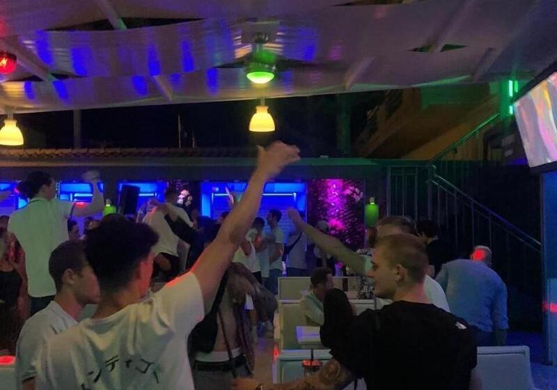 Cloud9 Hotel Shisha & Cocktail Bar Adults Only