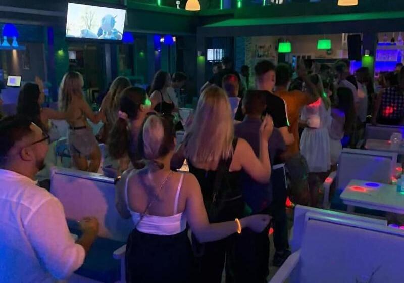 Cloud9 Hotel Shisha & Cocktail Bar Adults Only