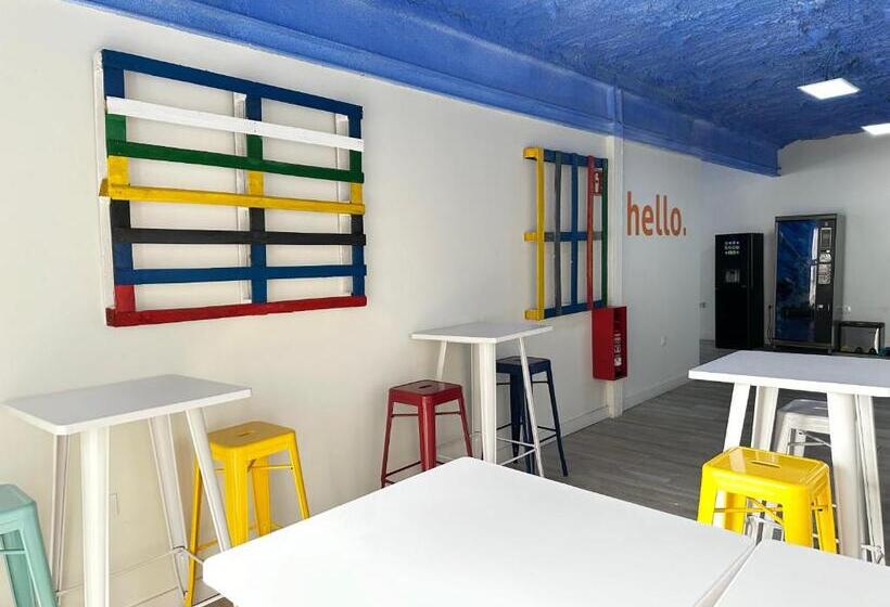 هتل Agi Gloria Rooms