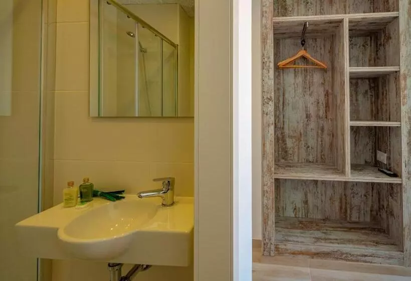 Hotelli Agi Gloria Rooms