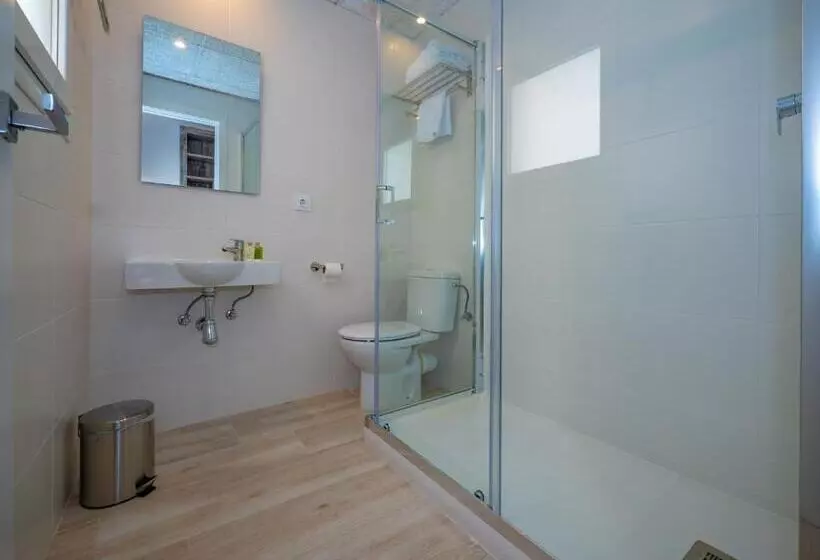 Hotelli Agi Gloria Rooms