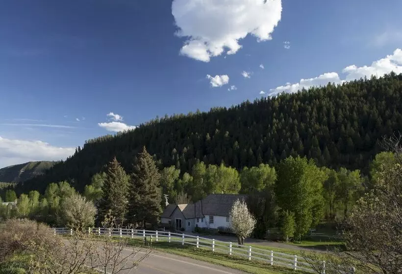 Hotelli Antlers On The Creek Bed & Breakfast