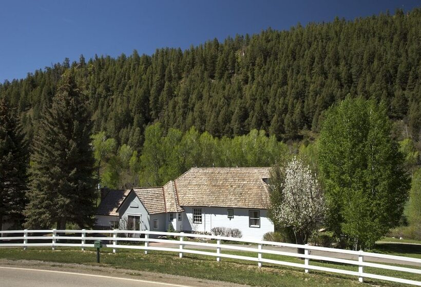 酒店 Antlers On The Creek Bed & Breakfast