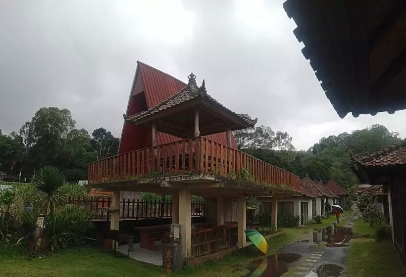 Astradana Hotel & Restaurant