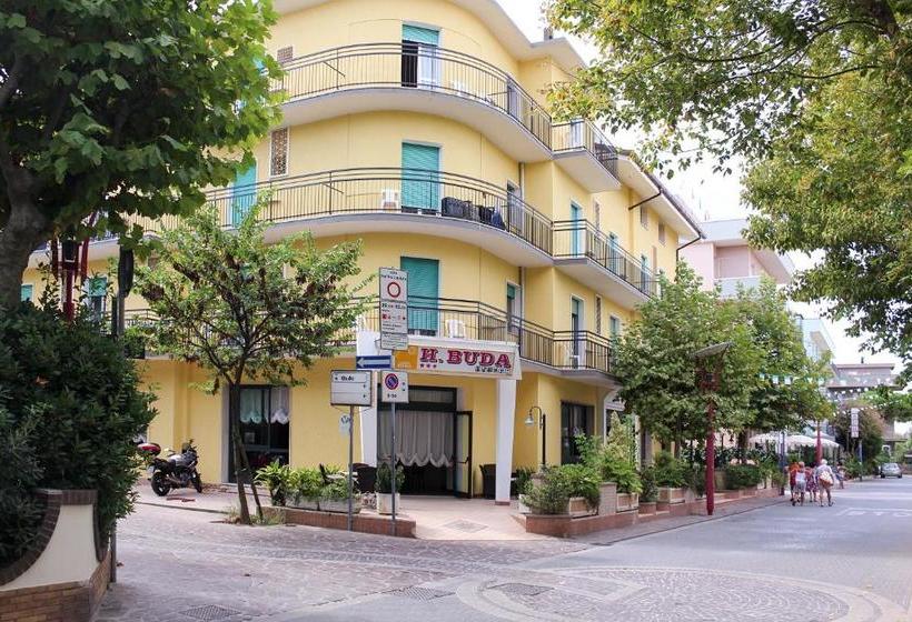 Отель Buda