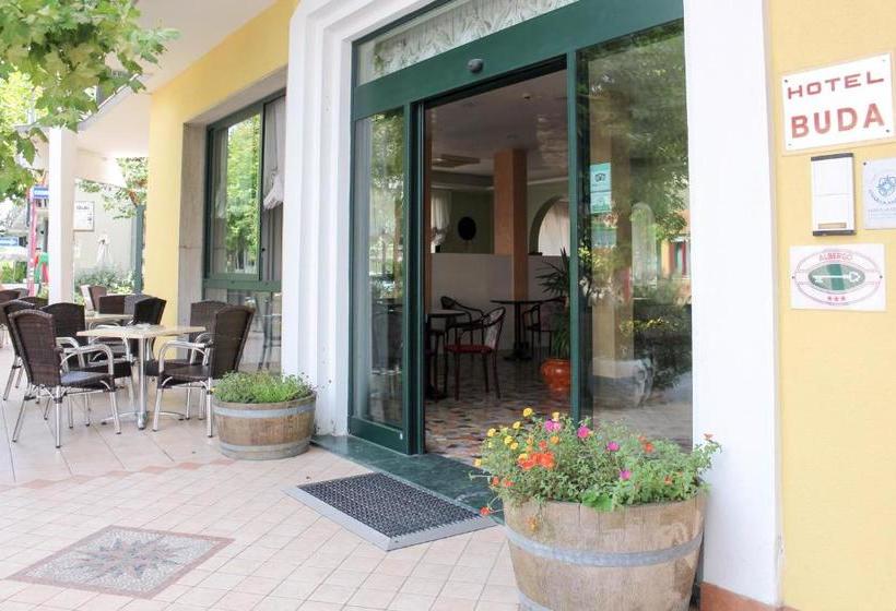 Отель Buda
