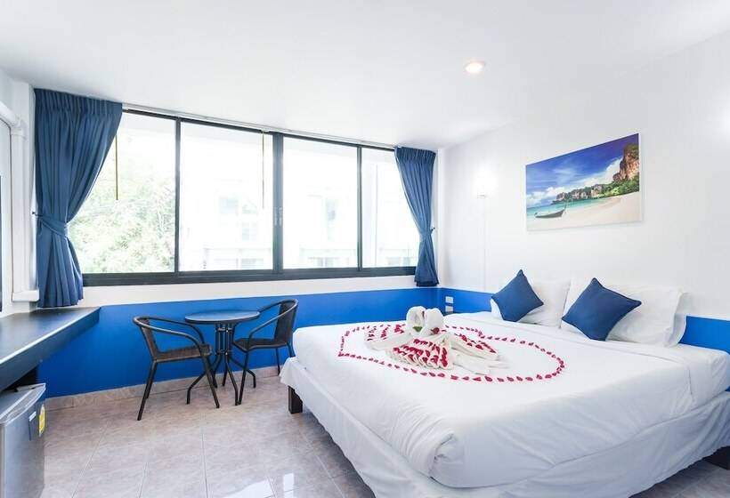 בית מלון כפרי Chaweng Skybar &