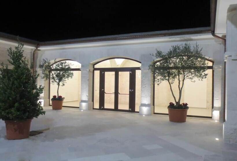 هتل Domus Antiqua Residence