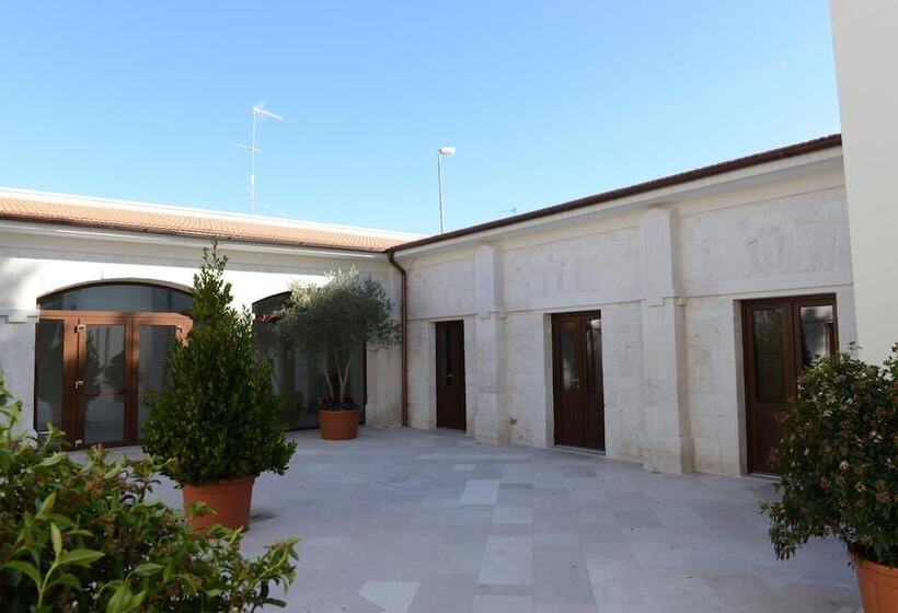 هتل Domus Antiqua Residence