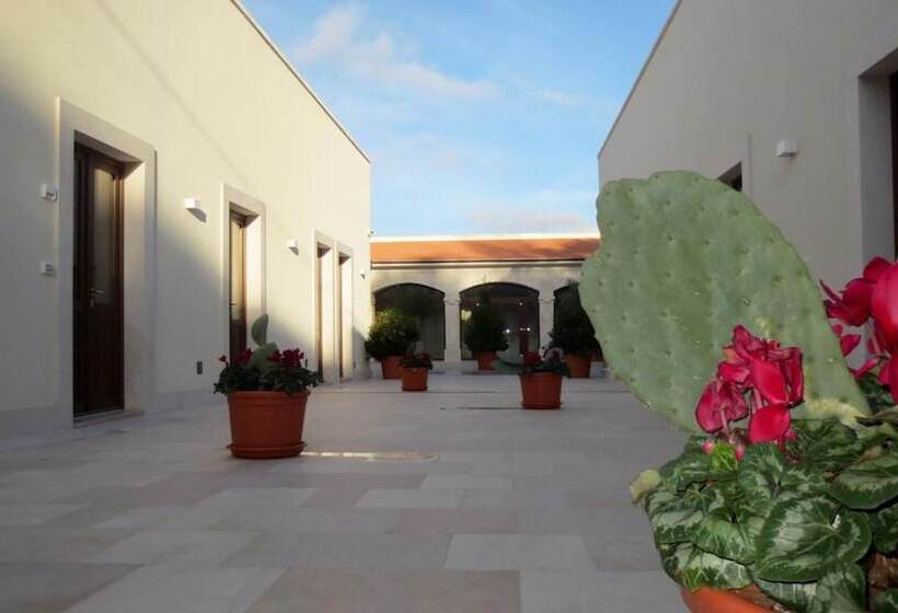 هتل Domus Antiqua Residence