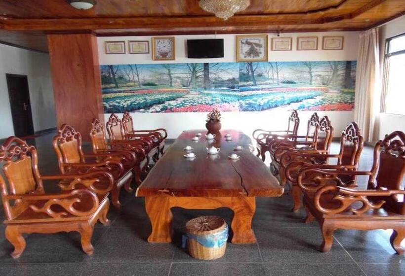 Отель Friendship