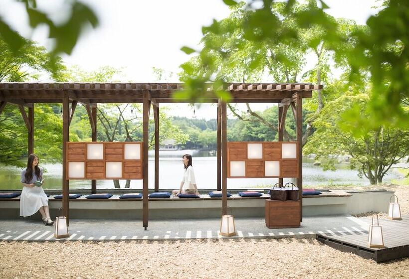 בית מלון כפרי Hoshino Resorts Aomoriya