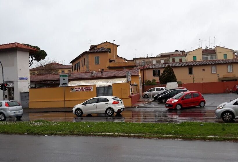 هتل Houston Livorno   Struttura Esclusivamente Turistica   Not For Business Or Workers