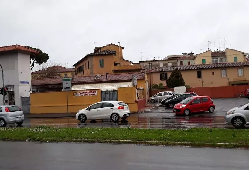 هتل Houston Livorno   Struttura Esclusivamente Turistica   Not For Business Or Workers