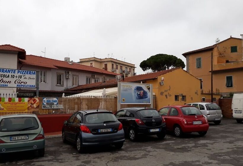 هتل Houston Livorno   Struttura Esclusivamente Turistica   Not For Business Or Workers