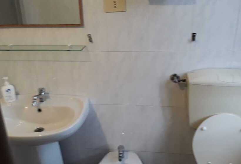 هتل Houston Livorno   Struttura Esclusivamente Turistica   Not For Business Or Workers