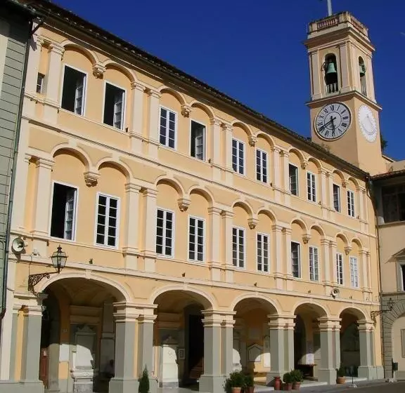 هتل Houston Livorno   Struttura Esclusivamente Turistica   Not For Business Or Workers