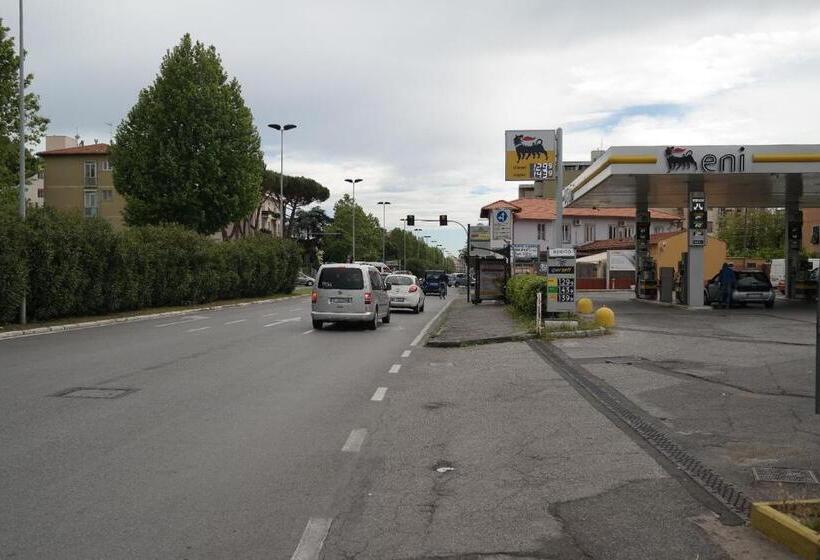 هتل Houston Livorno   Struttura Esclusivamente Turistica   Not For Business Or Workers