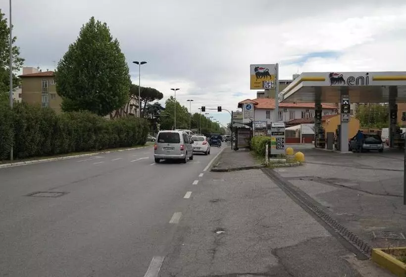هتل Houston Livorno   Struttura Esclusivamente Turistica   Not For Business Or Workers
