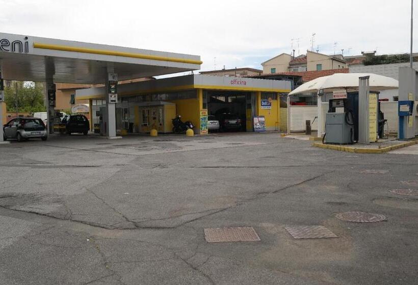 هتل Houston Livorno   Struttura Esclusivamente Turistica   Not For Business Or Workers