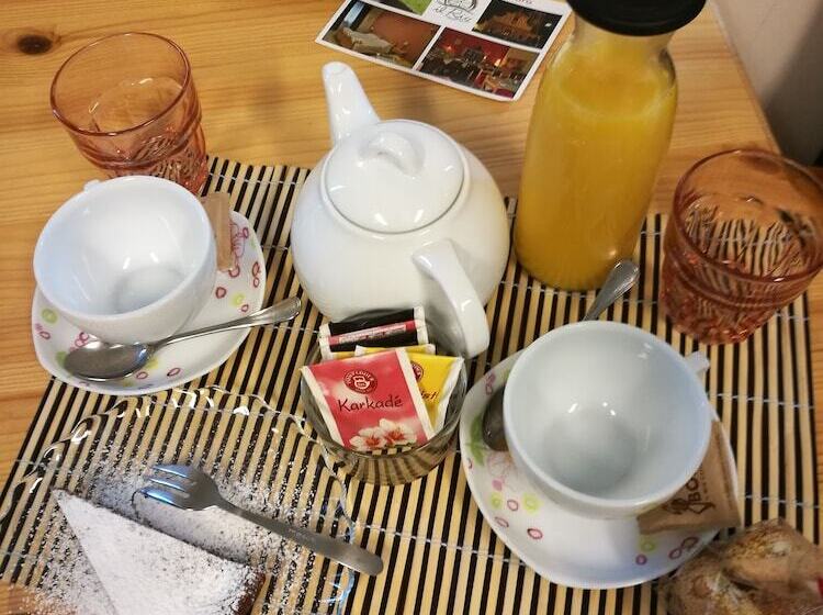 هتل Il Rio Di Vorno