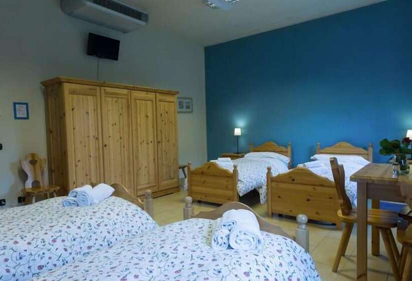 هتل Il Rio Di Vorno