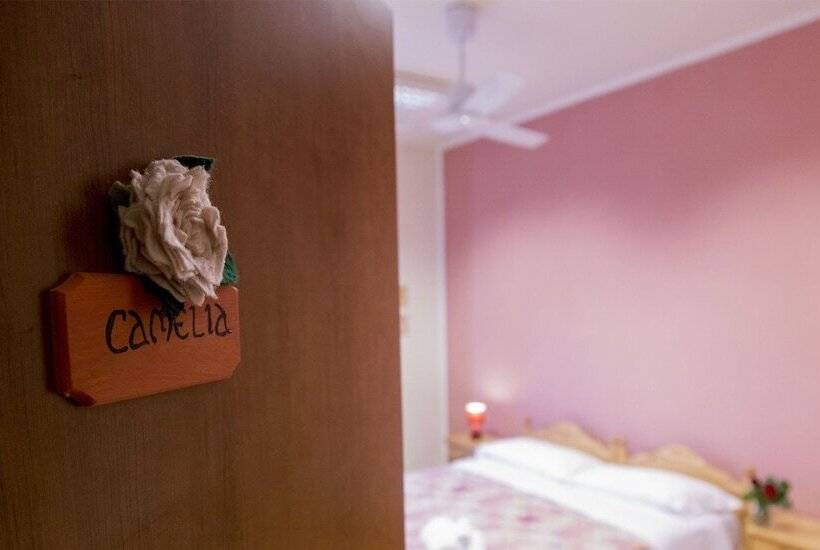 هتل Il Rio Di Vorno