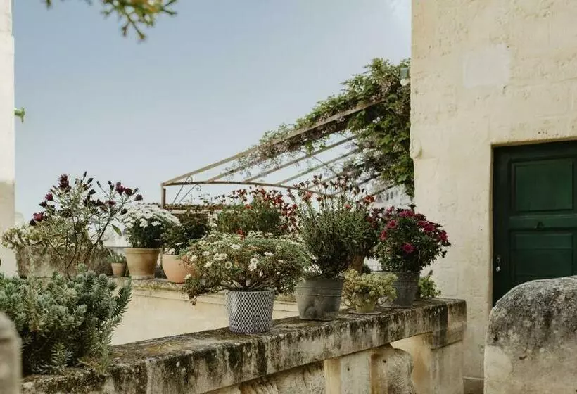 هتل L'arturo B&b
