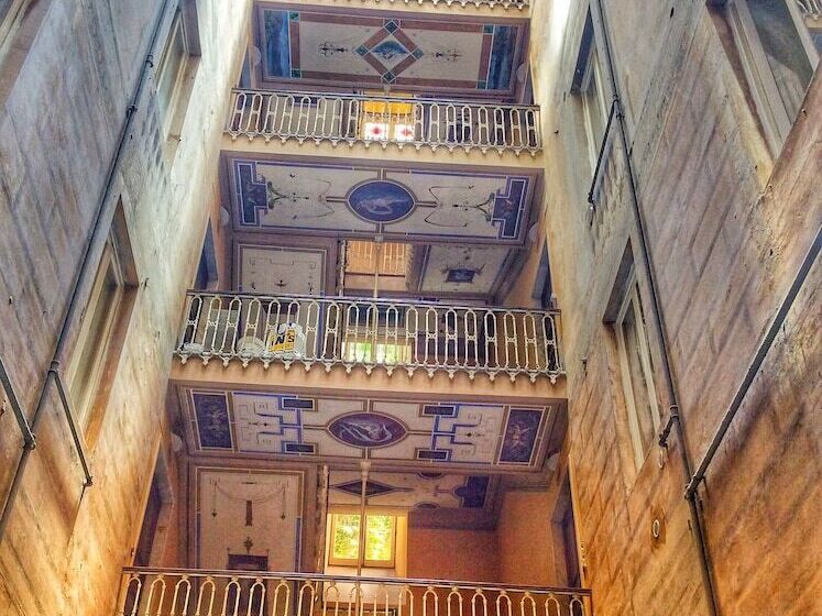 Otel Leone X Genova Affittacamere