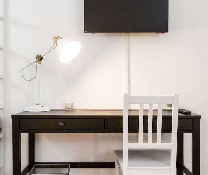 Otel Leone X Genova Affittacamere