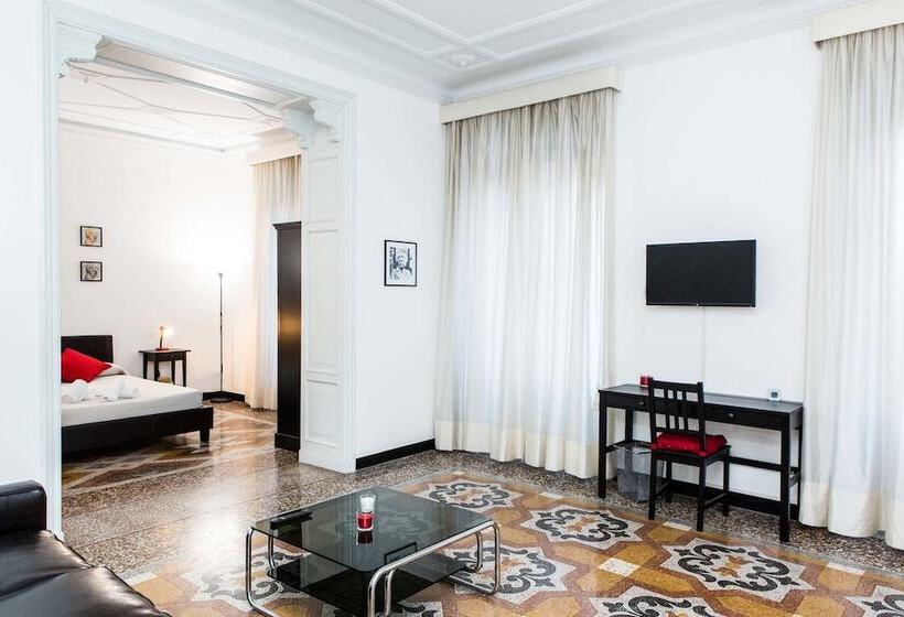 Otel Leone X Genova Affittacamere