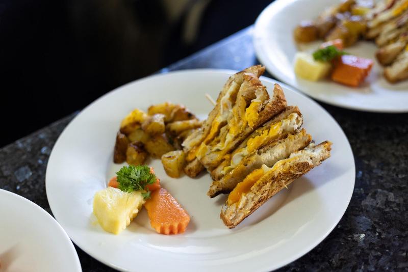 בית מלון כפרי Lina Point Belize Overwater Resort