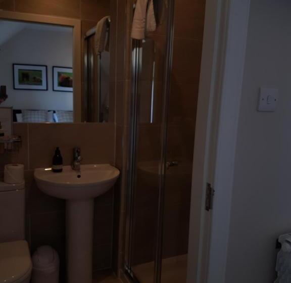 酒店 Loch Ness Guest House