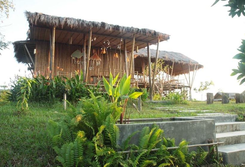 Отель Phuree Hut