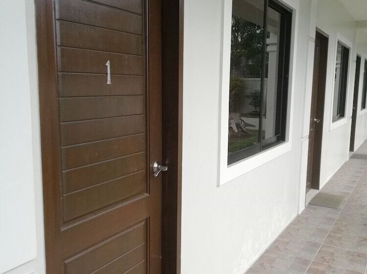 בית מלון כפרי Veranda Residence Inn