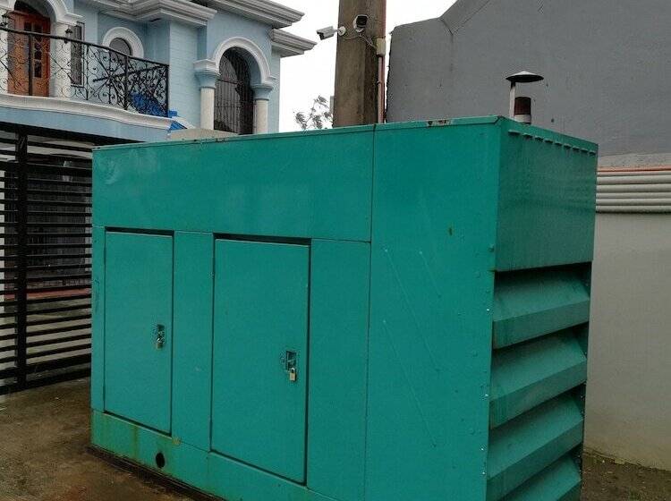 בית מלון כפרי Veranda Residence Inn