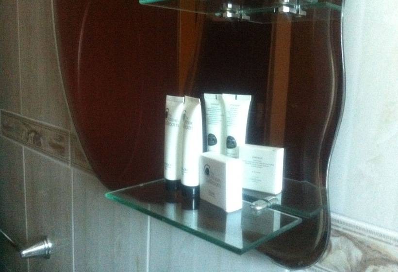 هتل Amariah Guest House