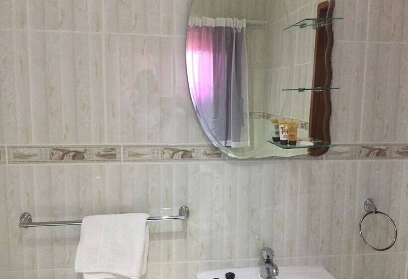 هتل Amariah Guest House