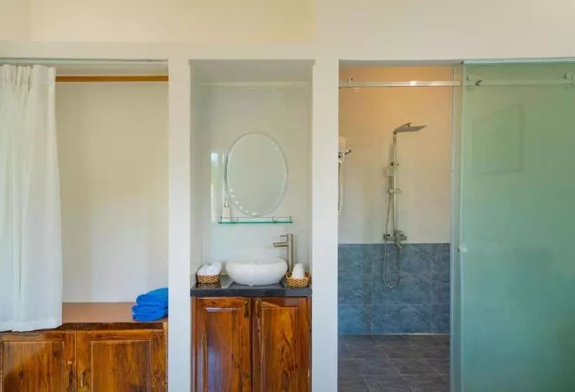 هتل Np Homestay