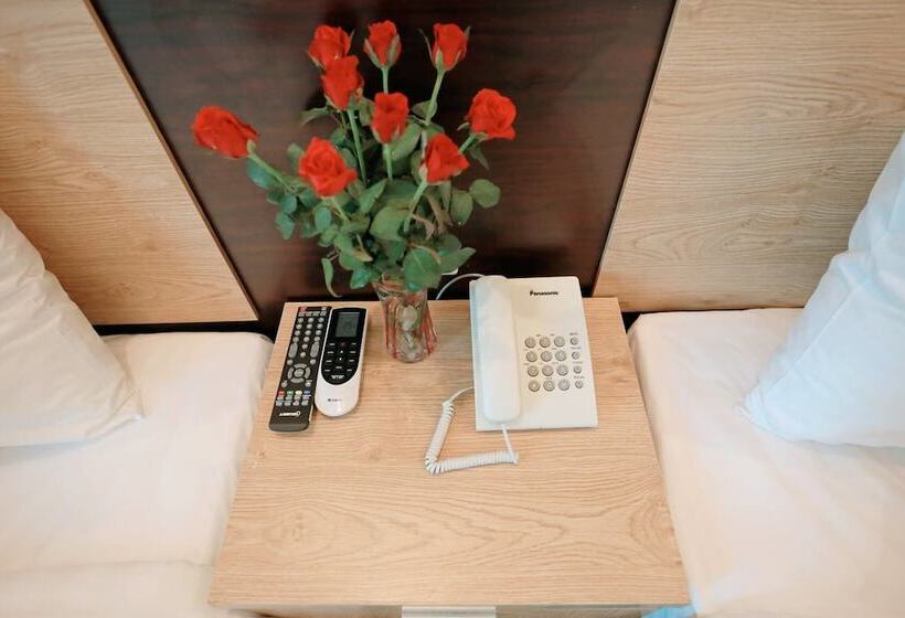 Anova Airport Hotel   Convenient & Friendly