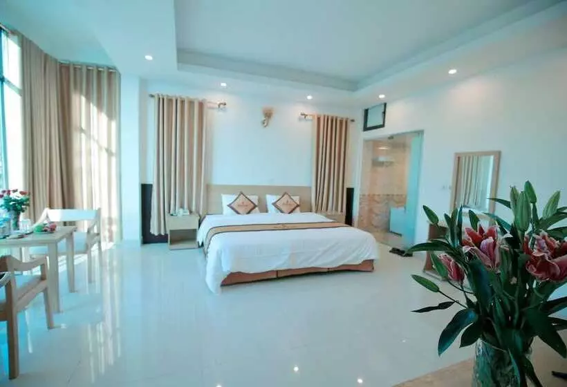 Anova Airport Hotel   Convenient & Friendly
