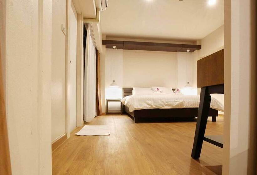 Hotel Baanthanamnont